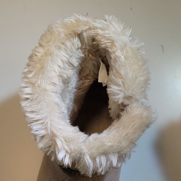 CAT&JACK ROUND TOE ZIP CLOSURE ANKLE BOOTIES - Picture 11 of 15